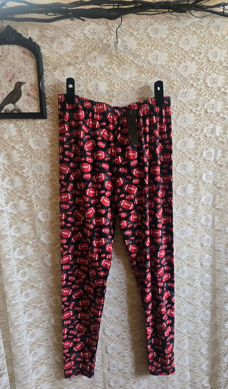 NWT Zinati Plus Size Football Leggings Buttery Soft Novelty Game Day Curvy
